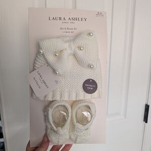 Baby Girl Hat And Bootie Set 0-6m